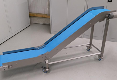 take-away conveyor for ready bags, 300mm wide, new