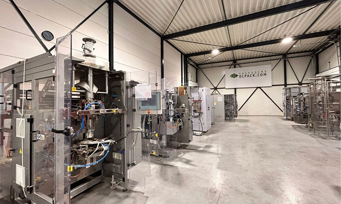 Vertical form-fill-seal machines (vffs machines, bagmakers)